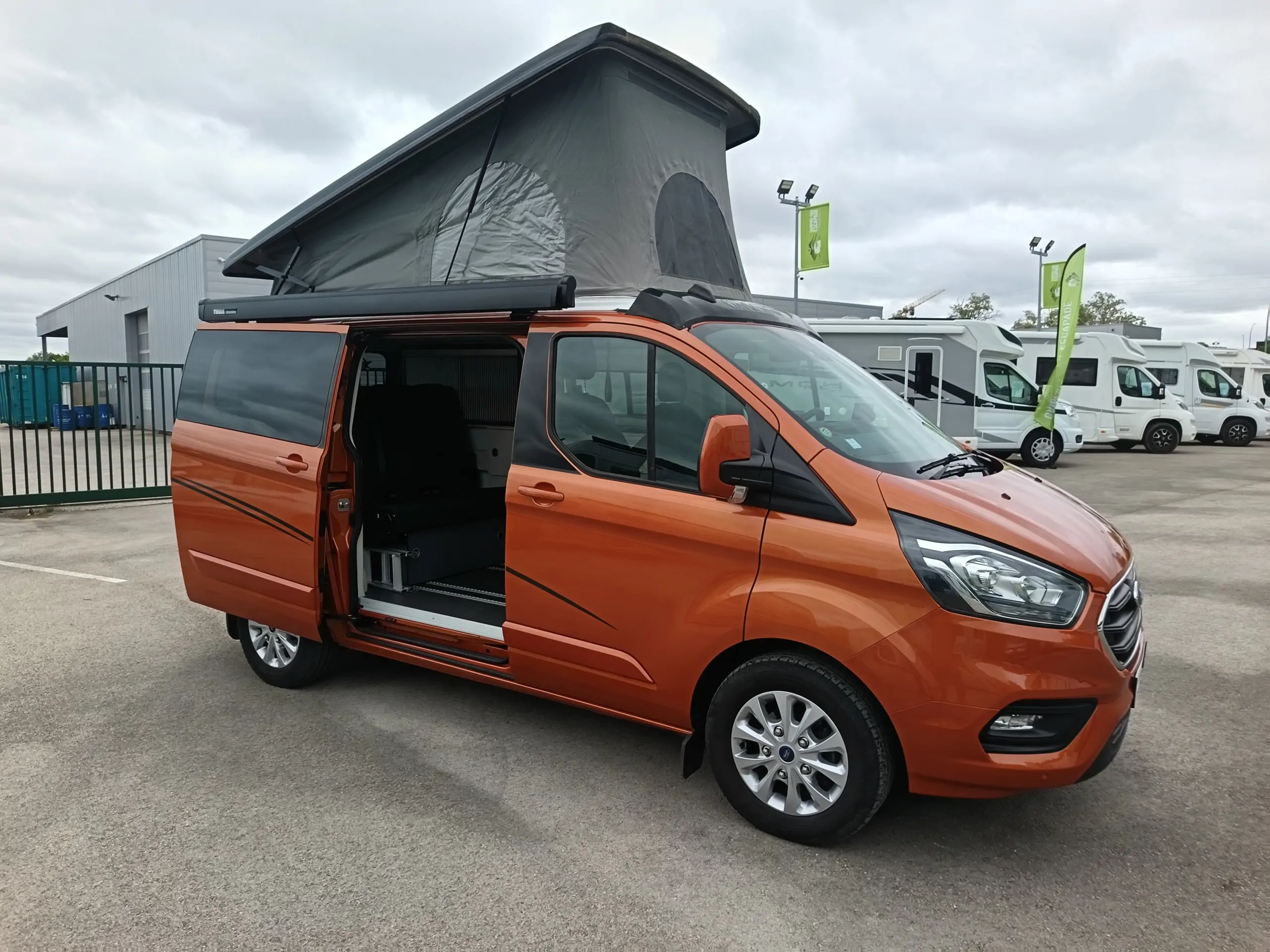 Image FONT VENDOME AUTO CAMPER 